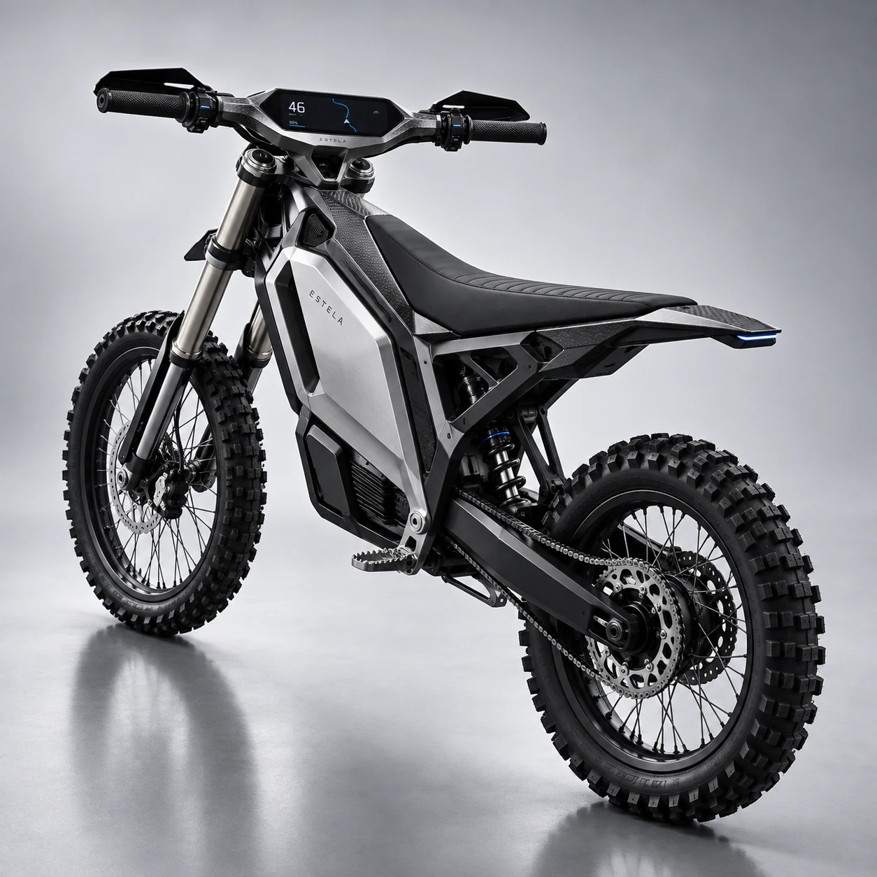 Moto eléctrica Estela en plata y grafito con el manillar Timón integrado, sobre fondo gris de estudio